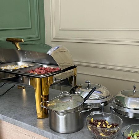 Resident Hotel Ташкент Екстер'єр фото