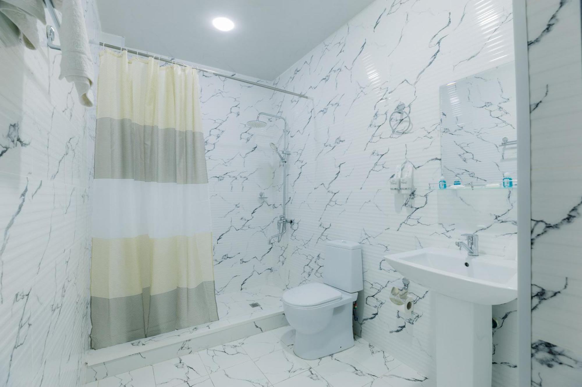 Resident Hotel Ташкент Екстер'єр фото