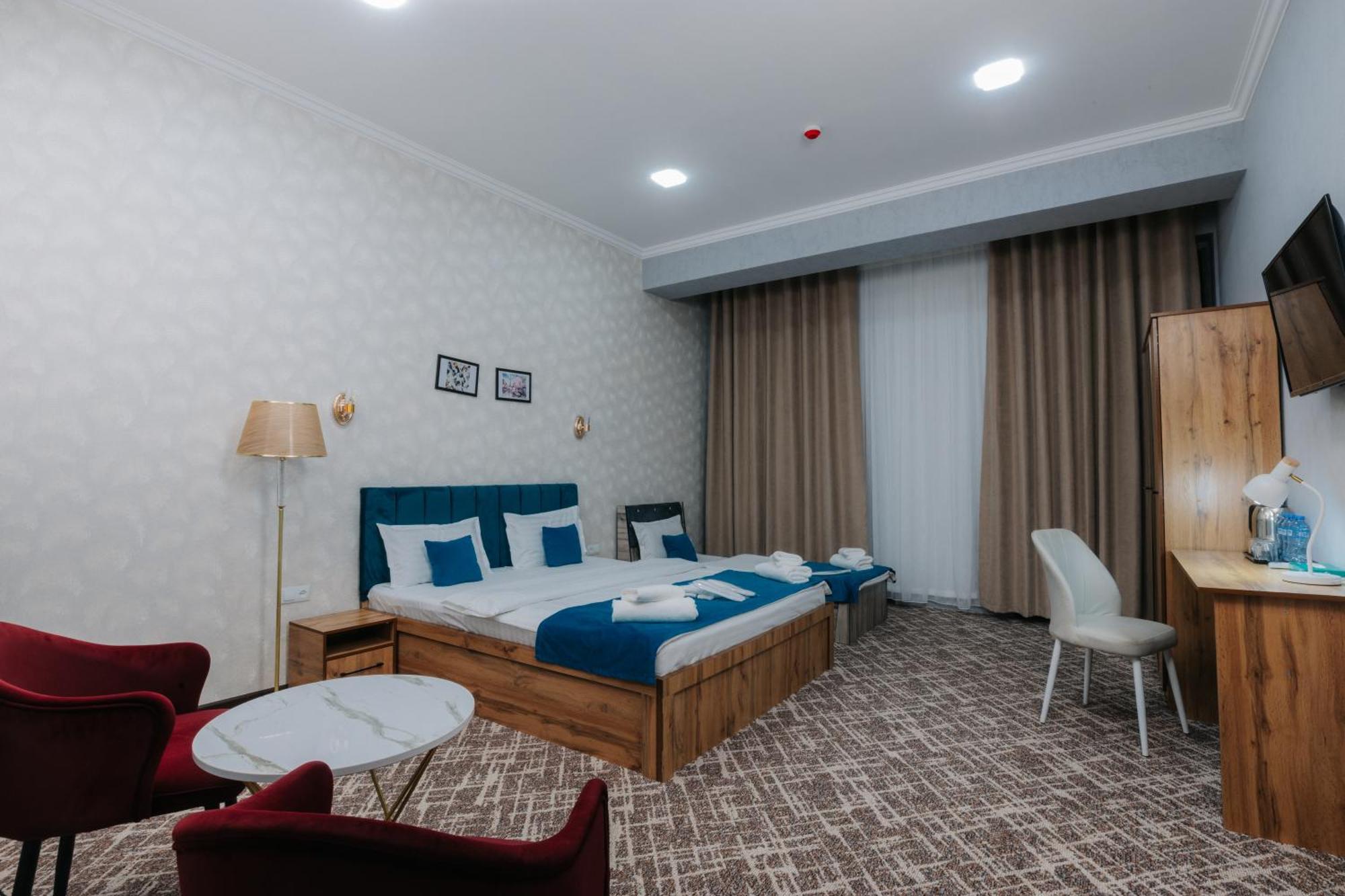 Resident Hotel Ташкент Екстер'єр фото